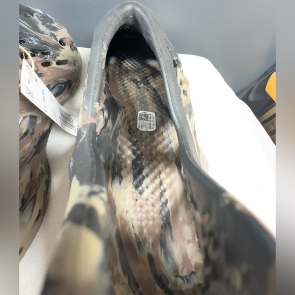 Yeezy Foam Runner ‘MX Cinder’ – Size 12 – Brand New - Picture 10 of 12